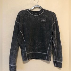 Nike crew neck